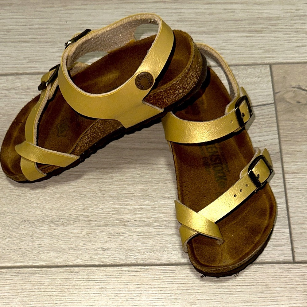 BIRKENSTOCK